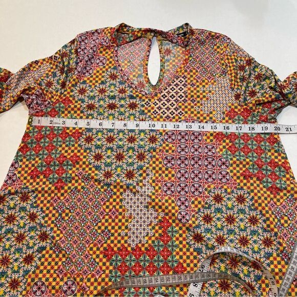 Annabelle Multicolor Blouse Keyhole Neck Bell Sleeve, Size L - Picture 10 of 10